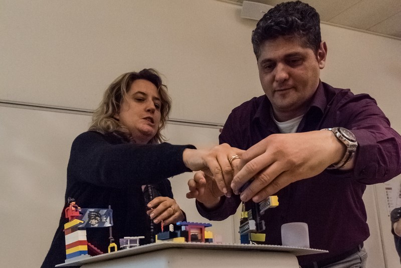 Sérieusement Ludique - LEGO SERIOUS PLAY co-create move quickly together